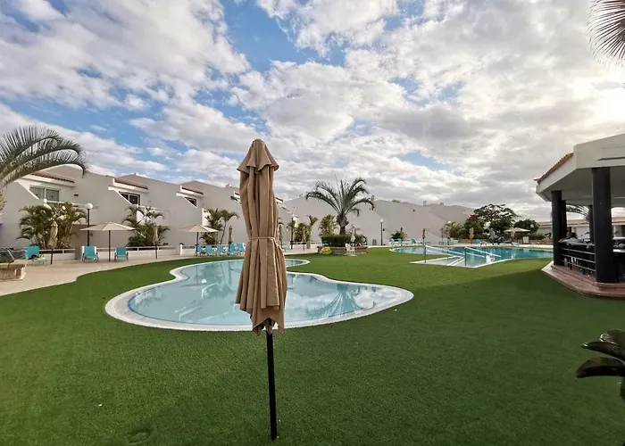 Apartment Malibu Park With Ocean View